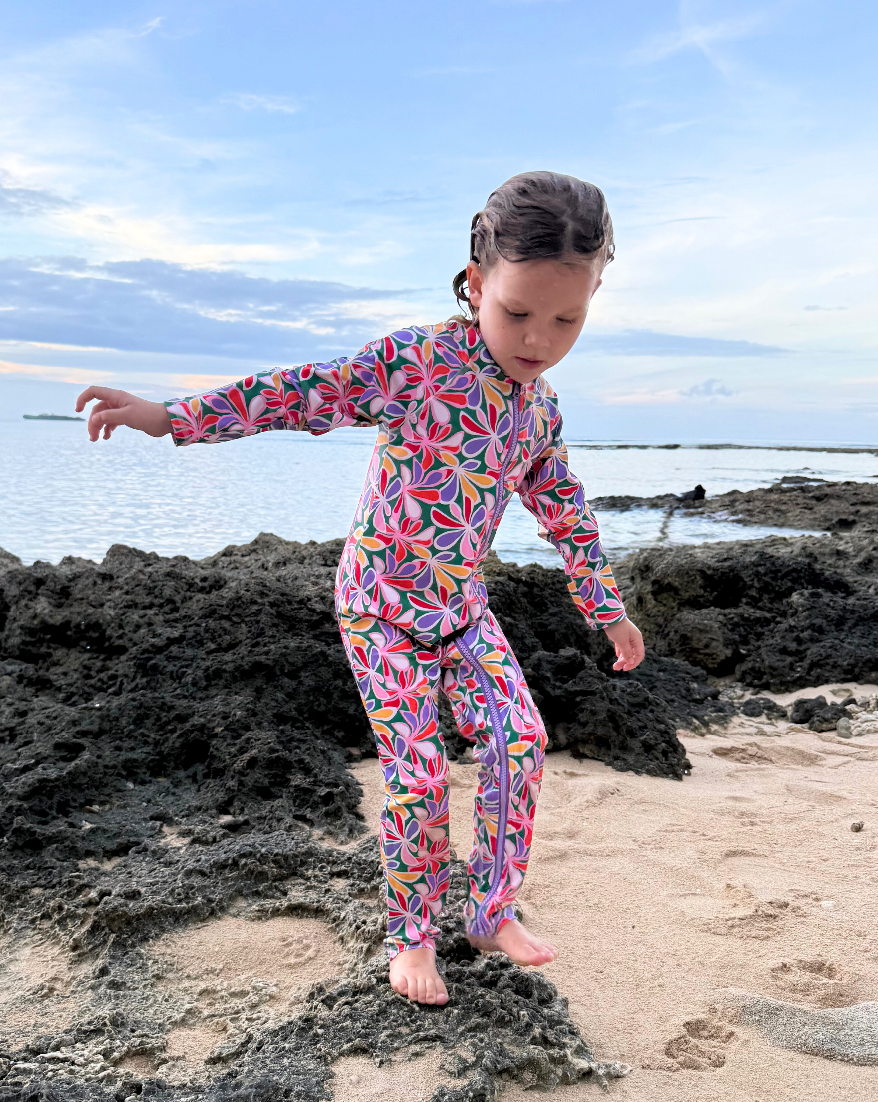 Sidney Full Coverage Kids Swim Suit – Tropicana