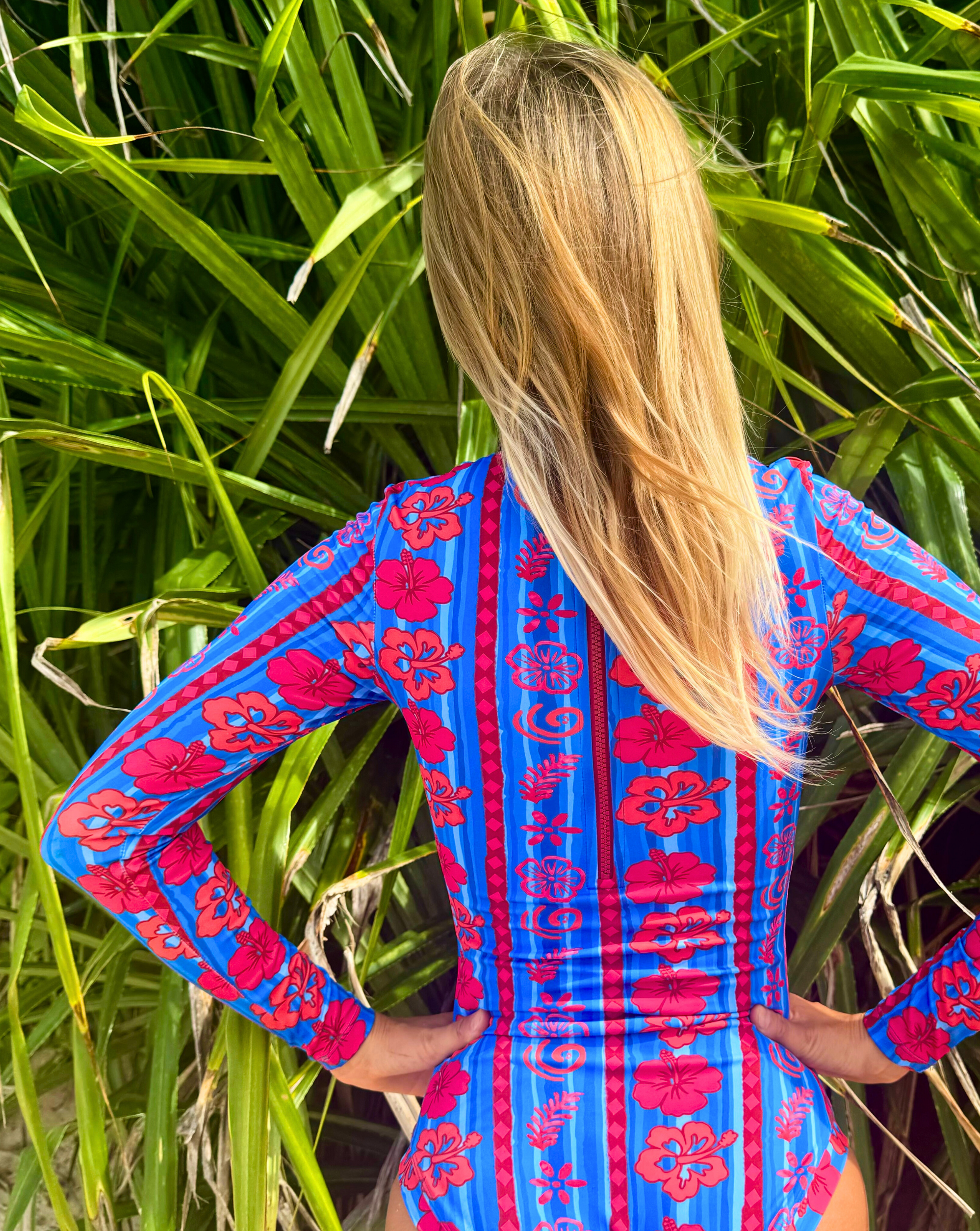 Savannah Surf Suit – Solara Rouge