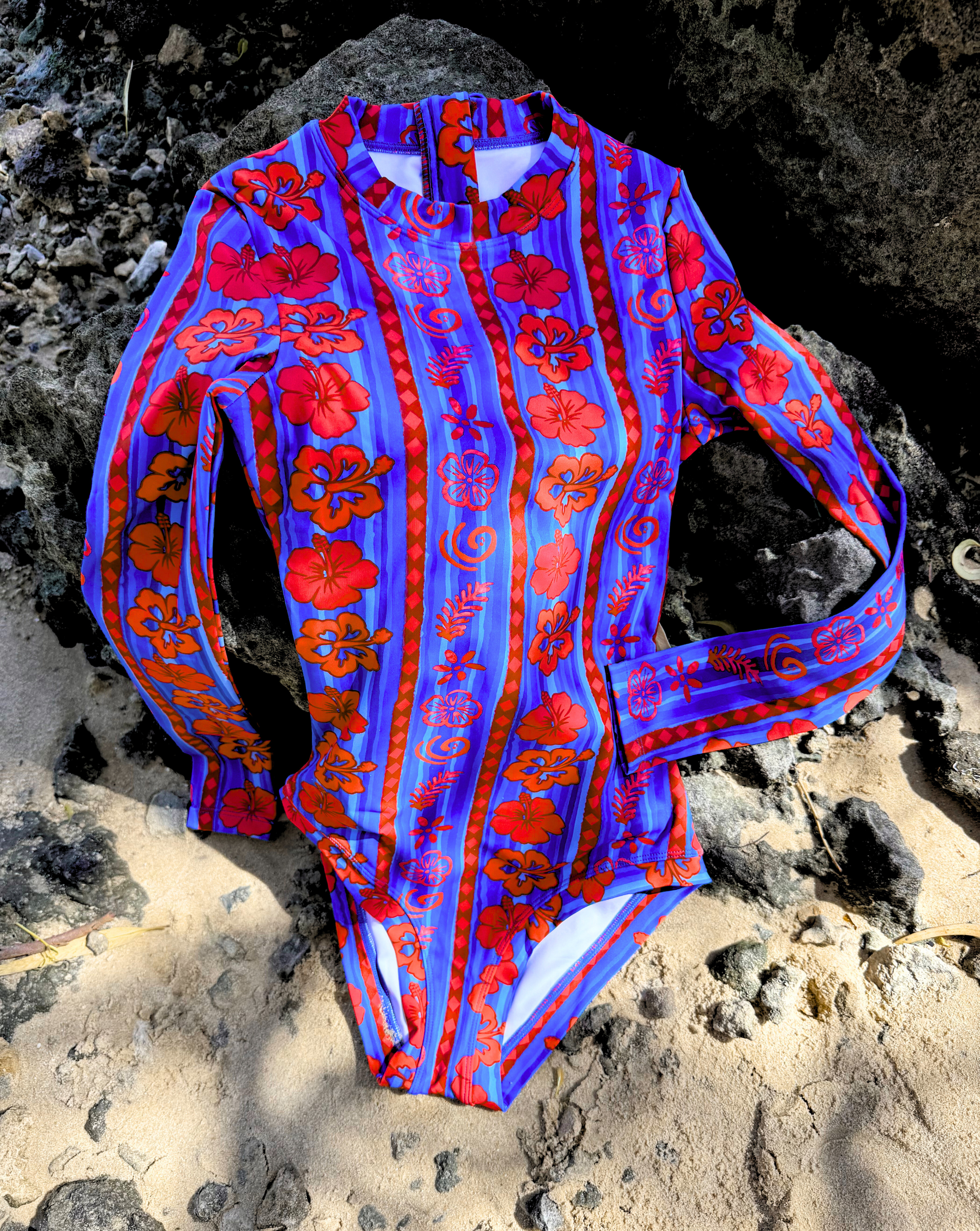 Savannah Surf Suit – Solara Rouge